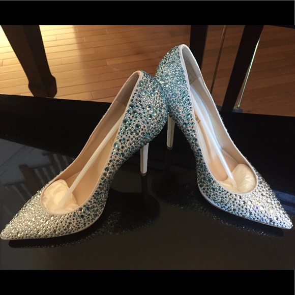 NIB sz 37.5 Julia Haart Clear and Turquoise Swarovski Crystal Heel Pumps - Picture 5 of 8